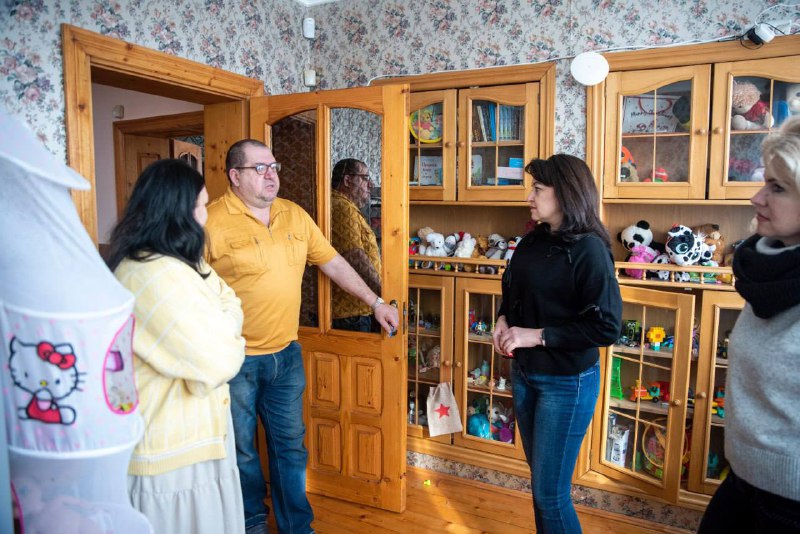 ❤️🇺🇦З Німеччини до України: родина з Маріуполя повернулася додому
🏡До повномасштабного вторгнення родина... ❤️🇺🇦З Німеччини до України: родина з Маріуполя повернулася додому
🏡До повномасштабного вторгнення родина...