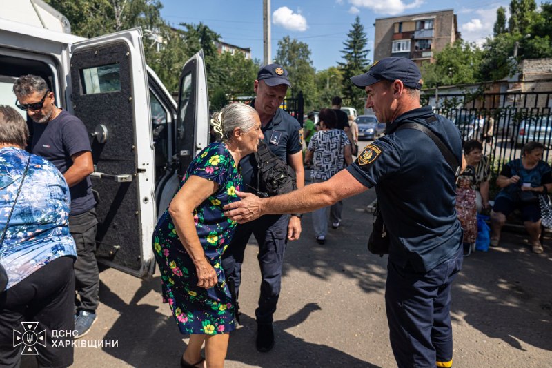 📌На Харківщині триває обов'язкова евакуація мешканців прифронтових громад 📌На Харківщині триває обов'язкова евакуація мешканців прифронтових громад