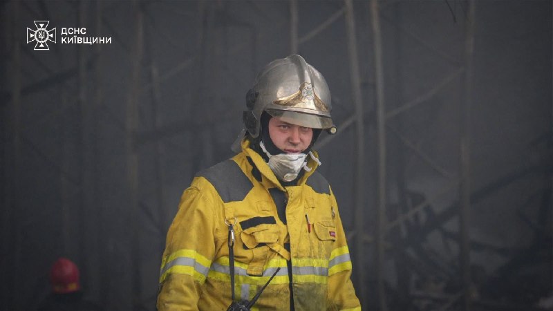❗️На Київщині завершили ліквідацію масштабної пожежі, що виникла внаслідок російської атаки в ніч на 19 липня ❗️На Київщині завершили ліквідацію масштабної пожежі, що виникла внаслідок російської атаки в ніч на 19 липня