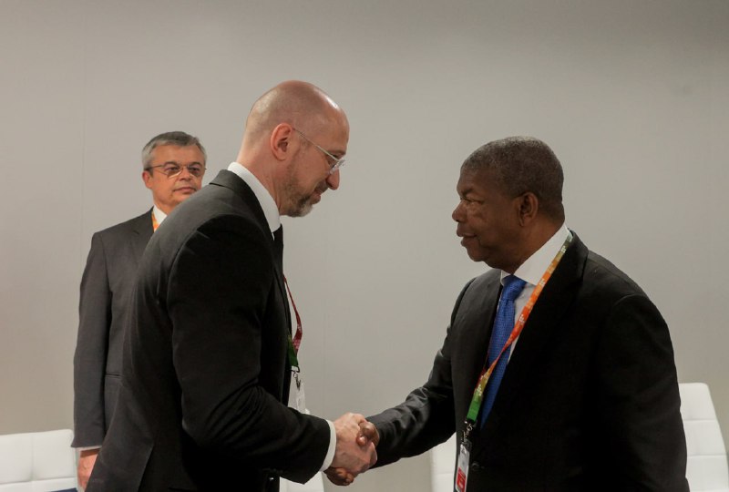 🇦🇴 На полях Конференції ООН з фінансування розвитку провів зустріч із Президентом Анголи Жуау Лоренсу. 🇦🇴 На полях Конференції ООН з фінансування розвитку провів зустріч із Президентом Анголи Жуау Лоренсу.