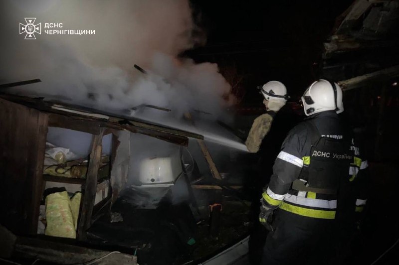 Чернігівщина: двоє людей постраждали внаслідок російської атаки
Упродовж минулої доби область зазнала ударів БпЛА.
Корюківський район Чернігівщина: двоє людей постраждали внаслідок російської атаки
Упродовж минулої доби область зазнала ударів БпЛА.
Корюківський район