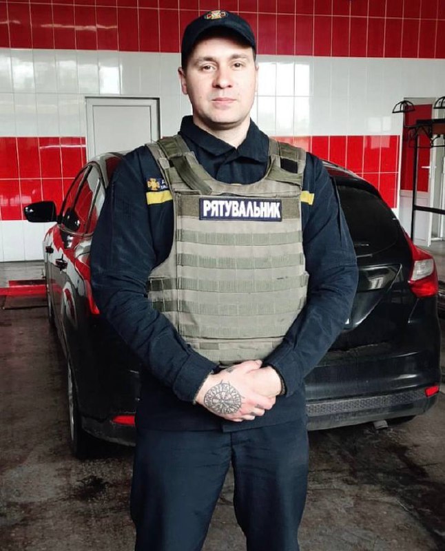 #посвітпамяті
💔 Вони обрали рятувати: історія трьох фельдшерів ДСНС, які віддали життя за інших
Молоді, амбітні та закохані у життя #посвітпамяті
💔 Вони обрали рятувати: історія трьох фельдшерів ДСНС, які віддали життя за інших
Молоді, амбітні та закохані у життя