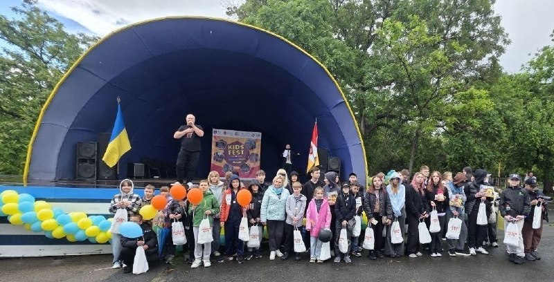 Юні представники Херсонщини відвідали фестиваль для дітей та родин KIDS FEST на Мушлі «Маленькі Юні представники Херсонщини відвідали фестиваль для дітей та родин KIDS FEST на Мушлі «Маленькі