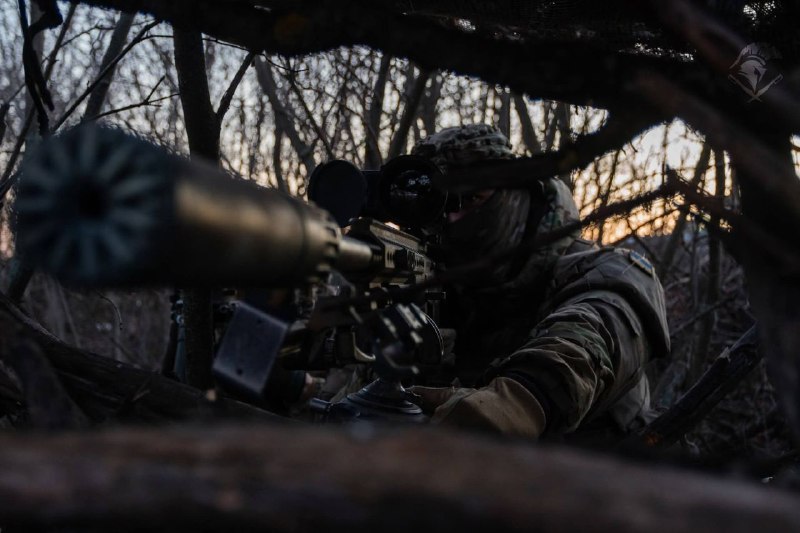 Головне на Луганщині за добу
📌11 разів росіяни штурмували позиції українських воїнів на Лиманському та Слов’янському напрямках Головне на Луганщині за добу
📌11 разів росіяни штурмували позиції українських воїнів на Лиманському та Слов’янському напрямках