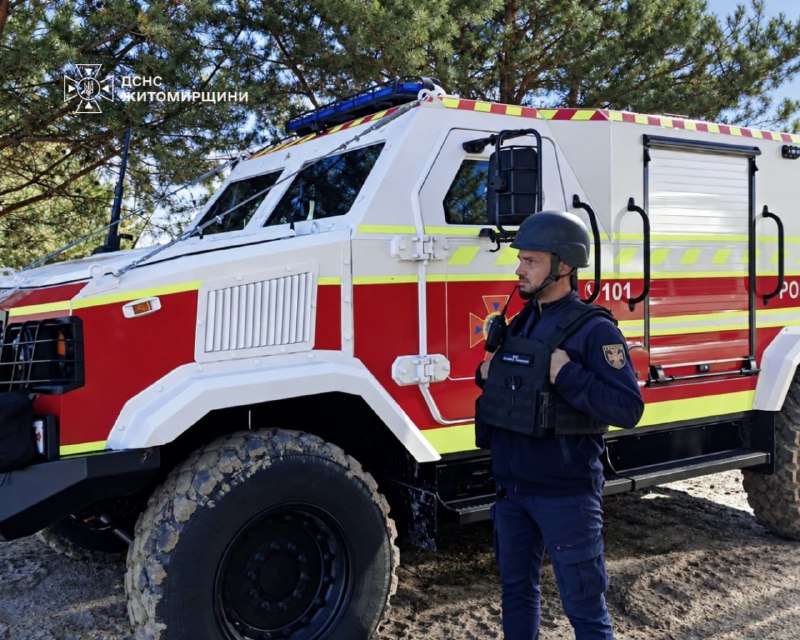 💥Медики ДСНС продовжують виїжджати разом із саперами на гуманітарне розмінування Житомирщини!
Попереду – сапери 💥Медики ДСНС продовжують виїжджати разом із саперами на гуманітарне розмінування Житомирщини!
Попереду – сапери