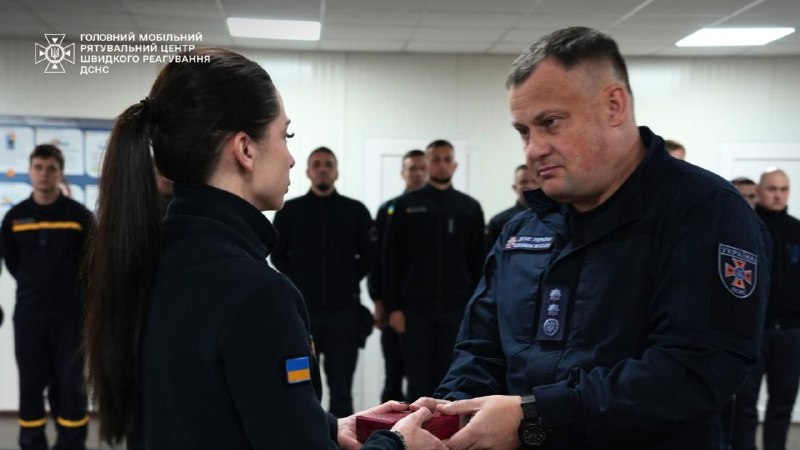 Голова ДСНС України Андрій Даник відвідав Головний мобільний рятувальний центр швидкого реагування та зустрівся з особовим складом Голова ДСНС України Андрій Даник відвідав Головний мобільний рятувальний центр швидкого реагування та зустрівся з особовим складом