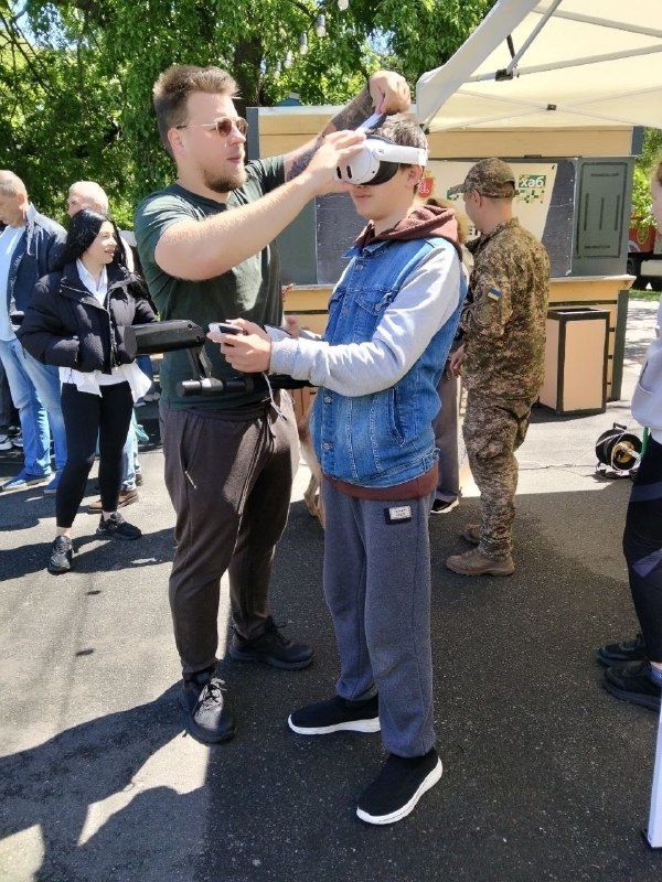 Юні представники Херсонщини відвідали фестиваль для дітей та родин KIDS FEST на Мушлі «Маленькі Юні представники Херсонщини відвідали фестиваль для дітей та родин KIDS FEST на Мушлі «Маленькі