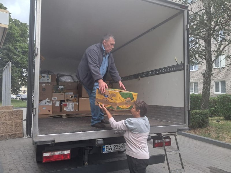 На Житомирщині перевірили умови проживання переселенців з Луганщини та посилили їх гуманітарну підтримку На Житомирщині перевірили умови проживання переселенців з Луганщини та посилили їх гуманітарну підтримку