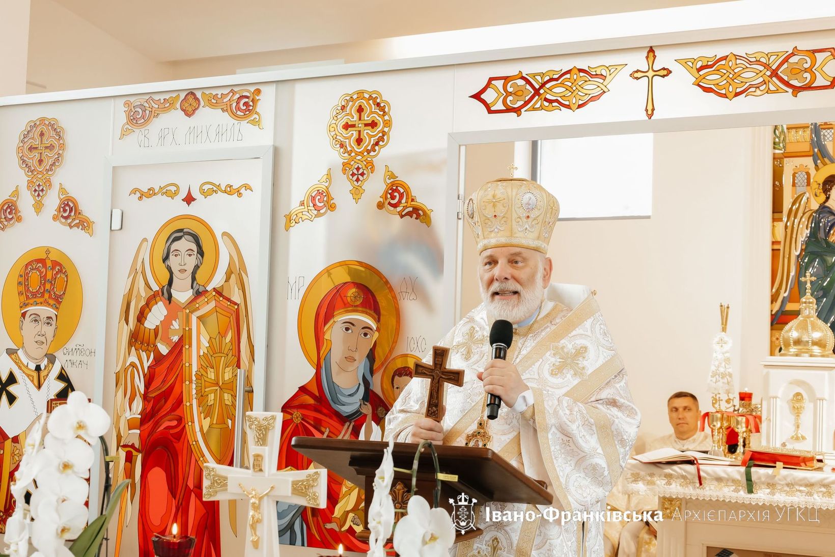 «Їхня кров є нашою кров’ю», — владика Кеннет Новаківський під час прощі на честь українських новомучеників у Старуні
