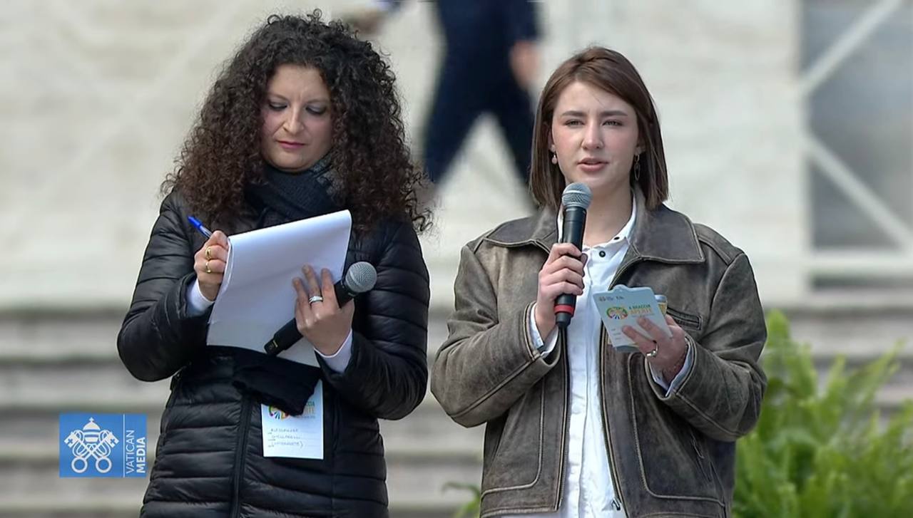 Українська молодь Urbi et orbi голосить правду про страждання нашого народу